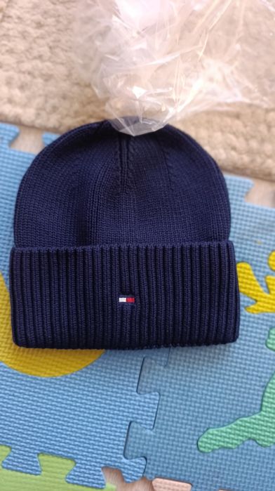 Calvin Klein нова шапка плетиво