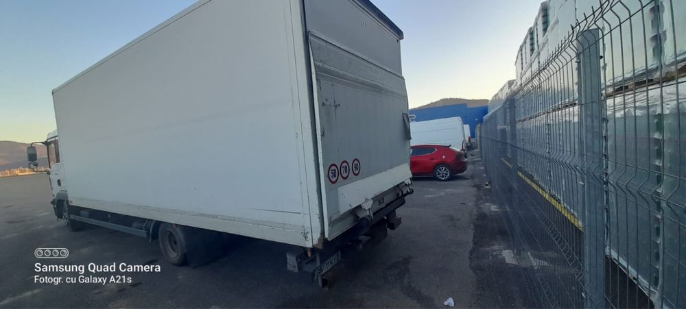 Man tgl  8. 210 box cu lift , cabina de dormit