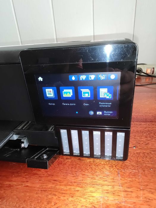 Фото МФУ  Epson L8180  формат А3+