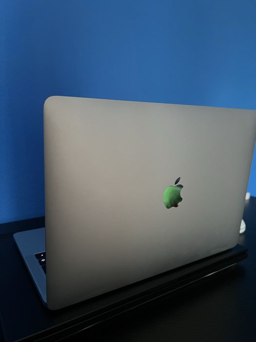 Leptop Mackbook Pro 2017 I5 ssd