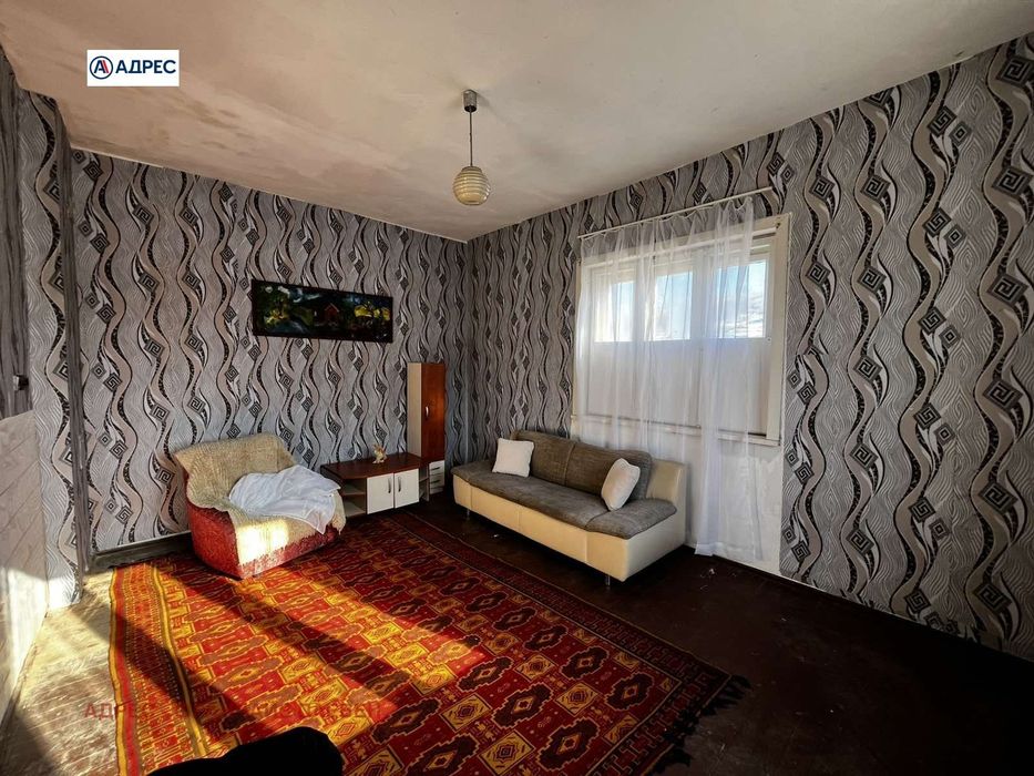 Къща в Плевен, област-с.Писарово площ 140 цена 18000