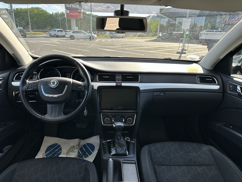 Skoda Superb Combi 2014