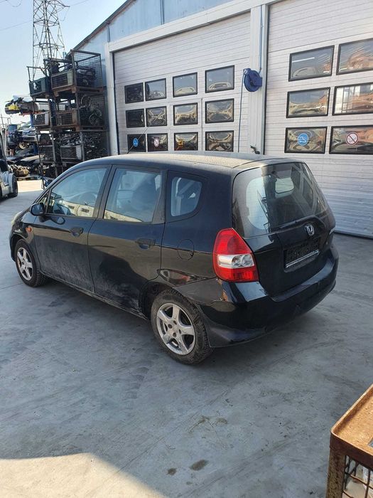 Honda JAZZ an 2003 motor L13A1 Dezmembrez/Dezmembram