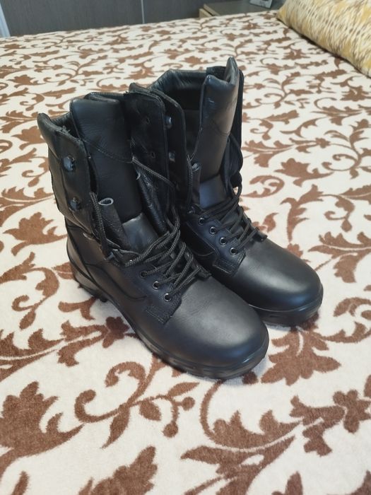 Полицейски кубинки 43 номер