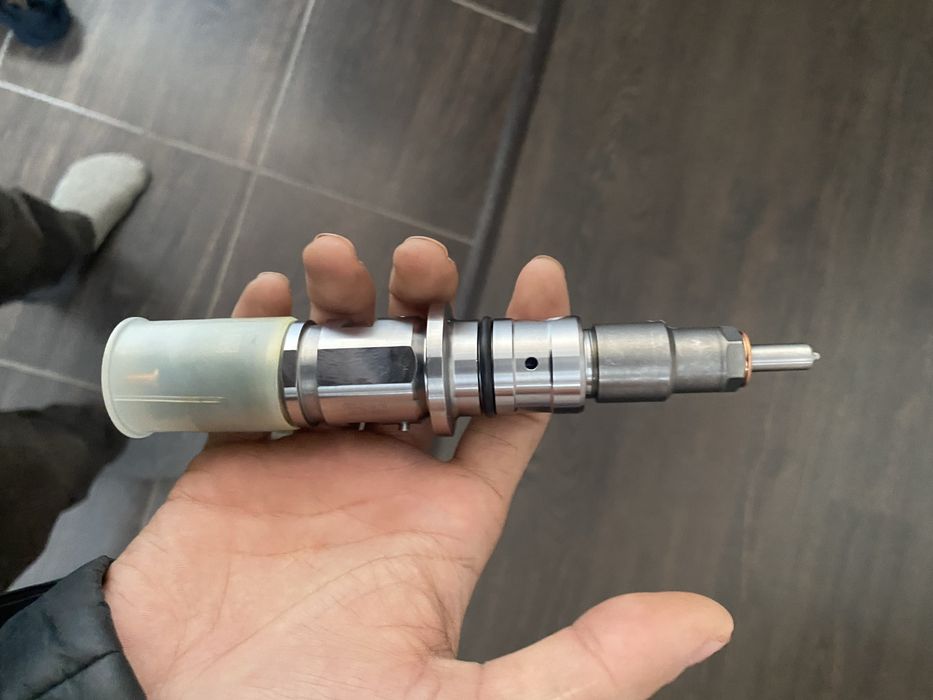 Продам форсунки на спец технику