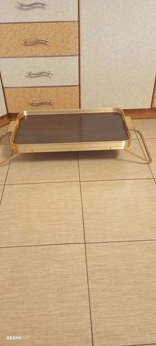 Măsuță pentru servit ceai, cafea, mic dejun