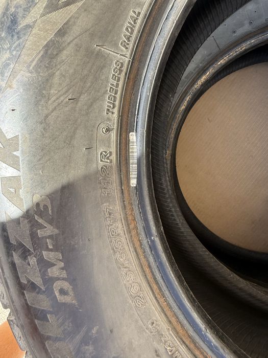 Зимни гуми Bridgestone 265/65/17 dot1624 8mm