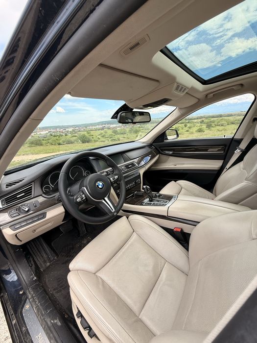 BMW Seria 7 750i xDrive 4.4 benzina V8 bi-turbo