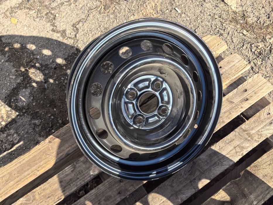 14 цола 4 х 100 мм Тойота / Сузуки / Кия / Хюндай - 5,5 Инча / ЕТ 45