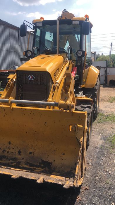 Экскаватор погрузчик