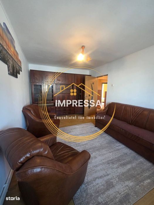 Se vinde apartament 4 camere, poziție foarte buna 91.0000e etaj 2