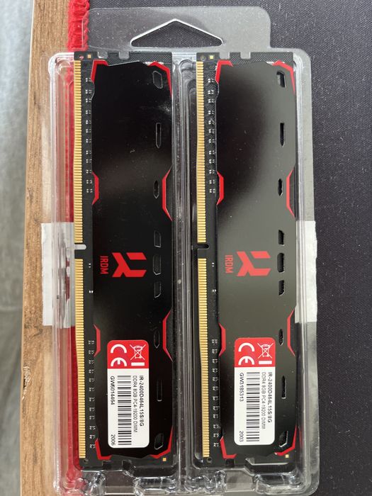ОЗУ Goodram IRDM DDR4 2x8Gb 2400