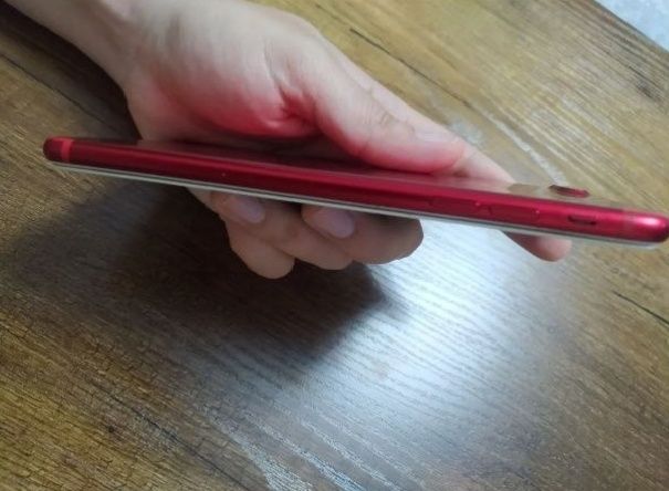 iPhone 7 plus srochno sotiladi