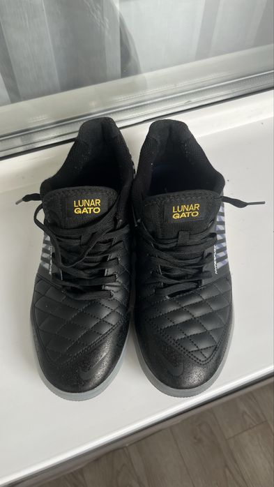 Продам сороки Nike Lunar Gato