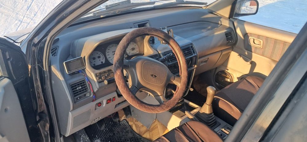 Митсубиси спейс рунер