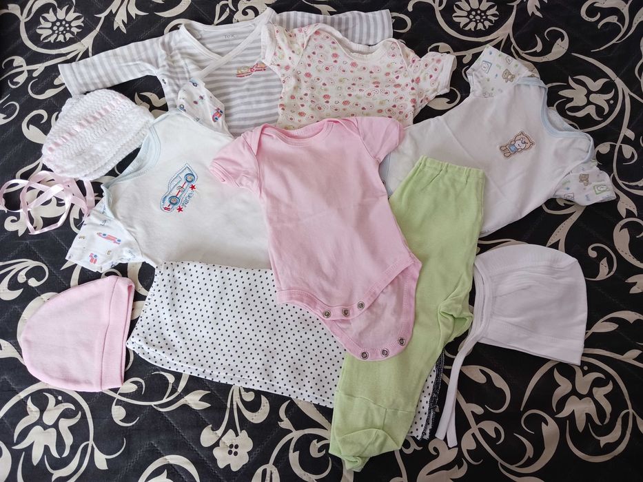 Пратка за спасяване - Велико Търново - бебешки лот, бодита, ританки