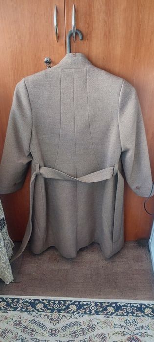 Продам верхную  одежду