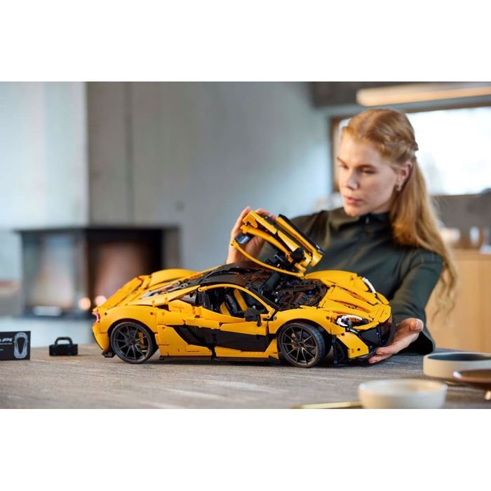 LEGO Technic McLaren P1