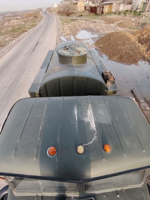 Бензовоз заправщик Урал Маз 6 талик мотор