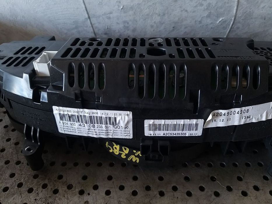 Ceasuri bord diesel mercedes c class w204 VOLAN DREAPTA a2049004308 a2c53435305