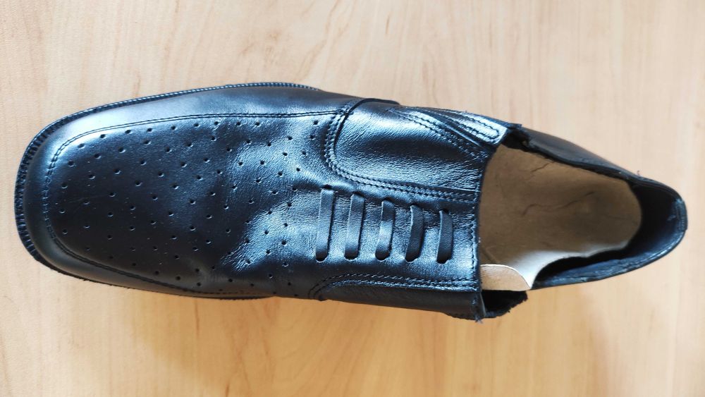 Мъжки  обувки  номер 44