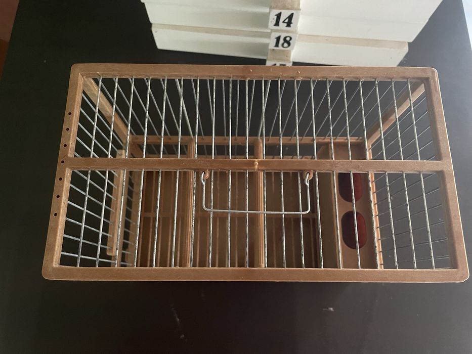 vand colivii C2 canari