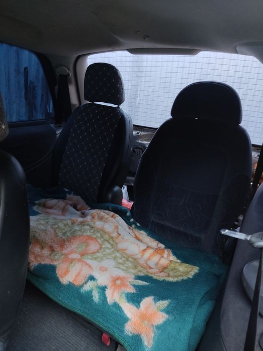 Volkswagen Sharan 1.9 дизель 2002года
