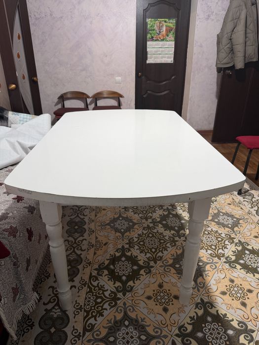 Стол кухонный обеденный