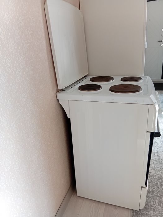 Продам электрическую плиту
