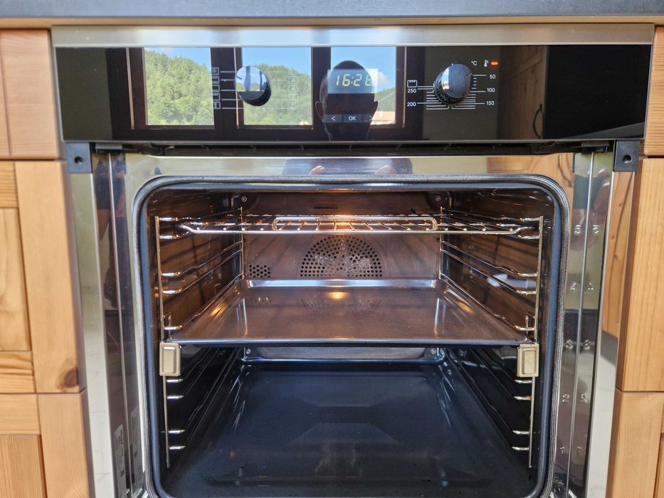 Фурна за вграждане Miele H2663B