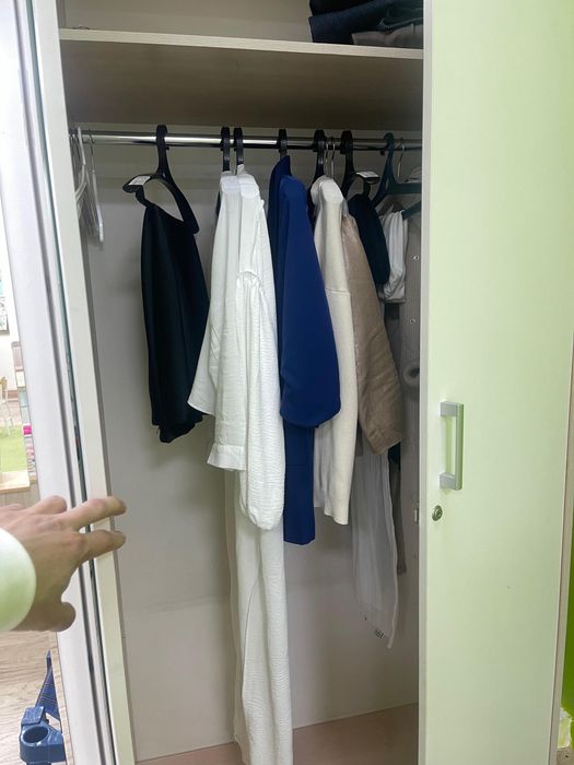 Продам шкаф белый