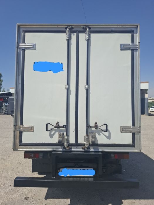 Mitsubishi fuso 2007y