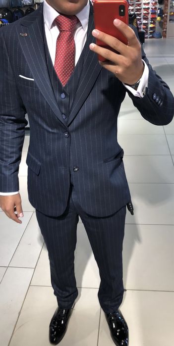 Мужской костюм тройка