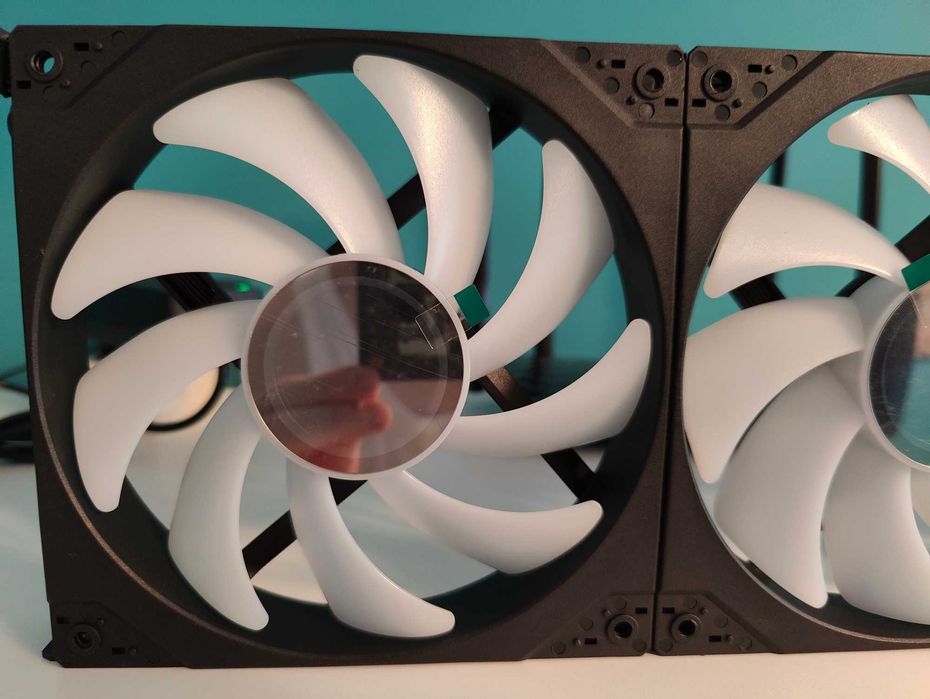 Ventilatoare NOI PHANTEKS M25 Gen2 PWM D-RGB 140mm PH-F140M25_G2_DBK01