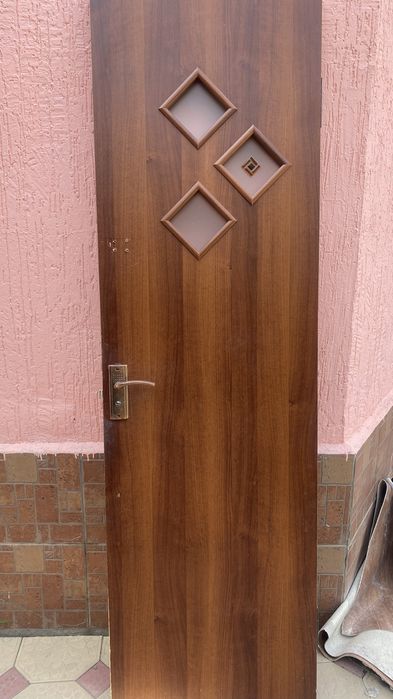 Двери межконатный