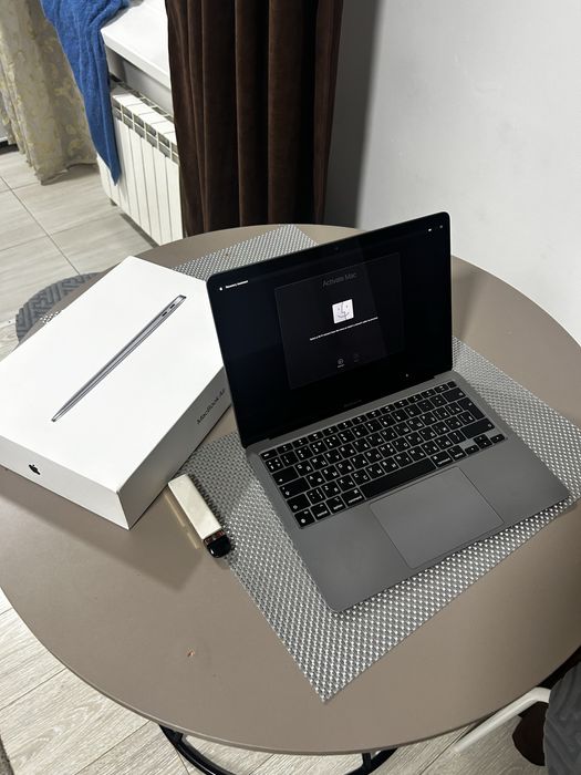 MacBook air M1 87%АКБ ИДЕАЛ