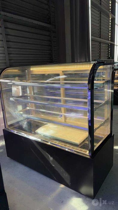 Прилавок холодильник витринный для десертов vitrina holodilnik desert