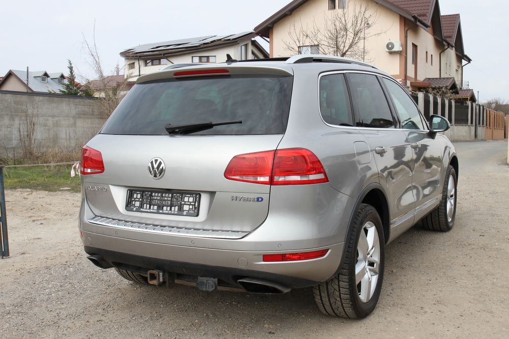 Volkswagen touareg hybrid
