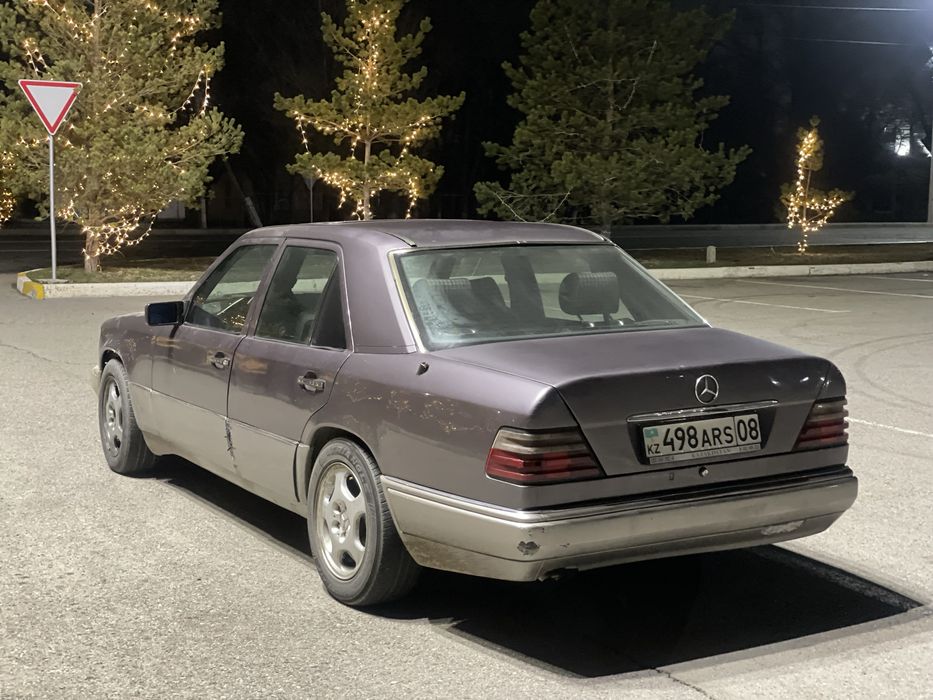 Мерседес w124 E320