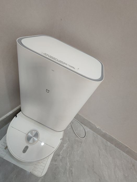 Робот-пылесос Xiaomi.         Xiaomi Robot Vacuum M30S