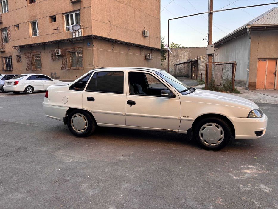 Nexia 2, 4 pozitsiya DOHC 1,6 lux konditsioner