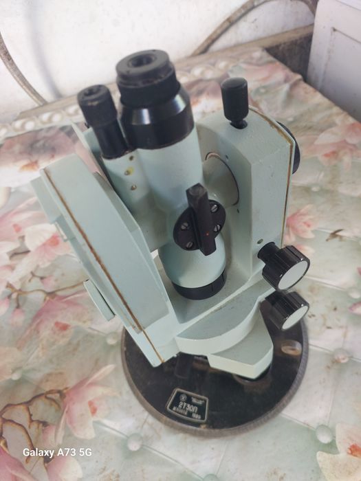 Теодолит новый в отличном состоянии