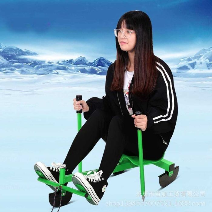 Разглобяема снежна шейна със ски и щеки, въже за теглене