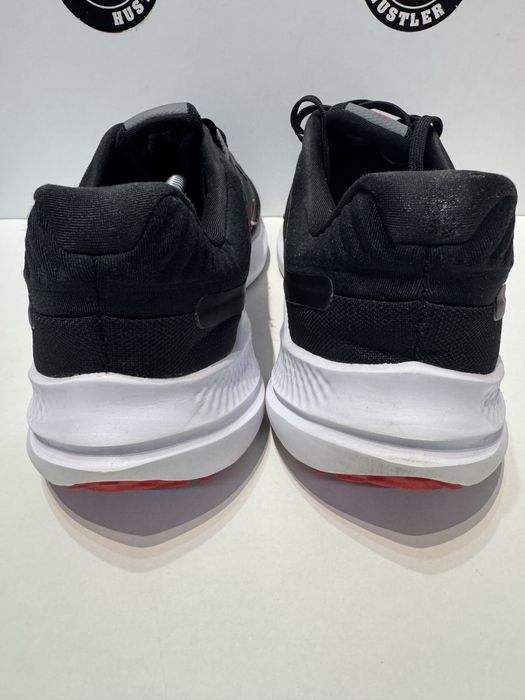 Маратонки NIKE QUEST 5 .Номер 45