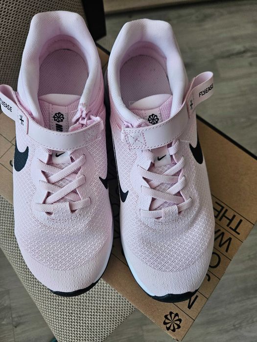 Дамски маратонки NIKE