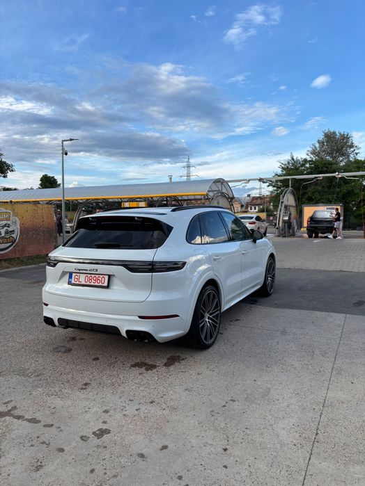 Vând Porche Cayenne GTS 2021