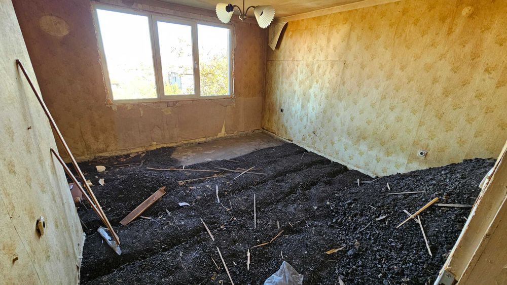 287-Продава се етаж от кооперация в кв. "Добровски“