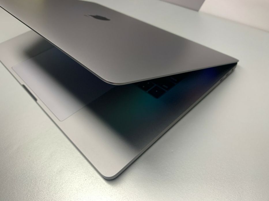 Macbook pro 15 2019 touch bar