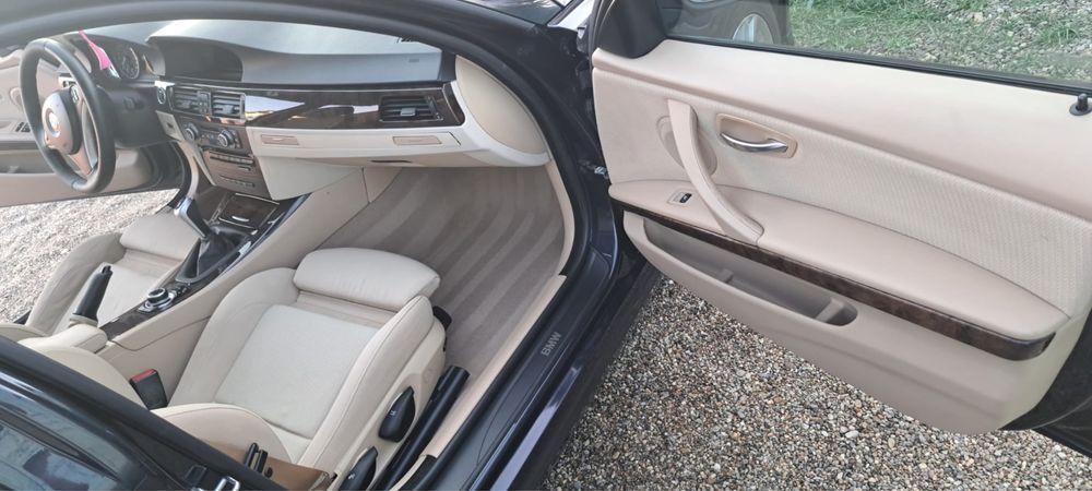 BMW Seria 3 2009 — imagine 1