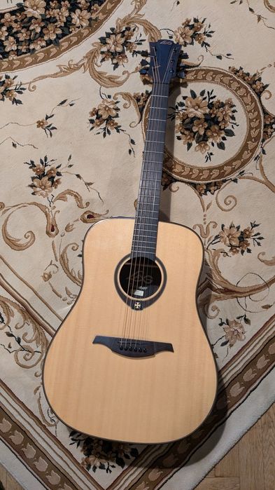 Chitară acustică LAG Tramontane T500D
